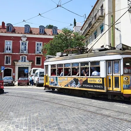 Casa Com Alma Portuguesa @ Alfama 公寓